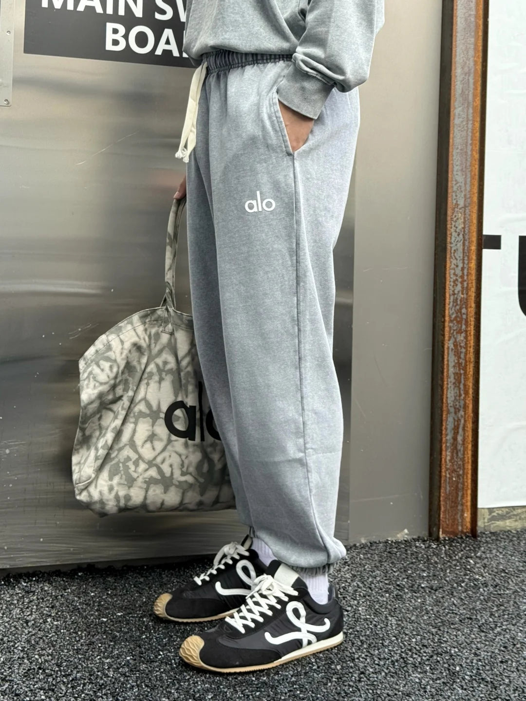 Alo Autumn Sweatpants